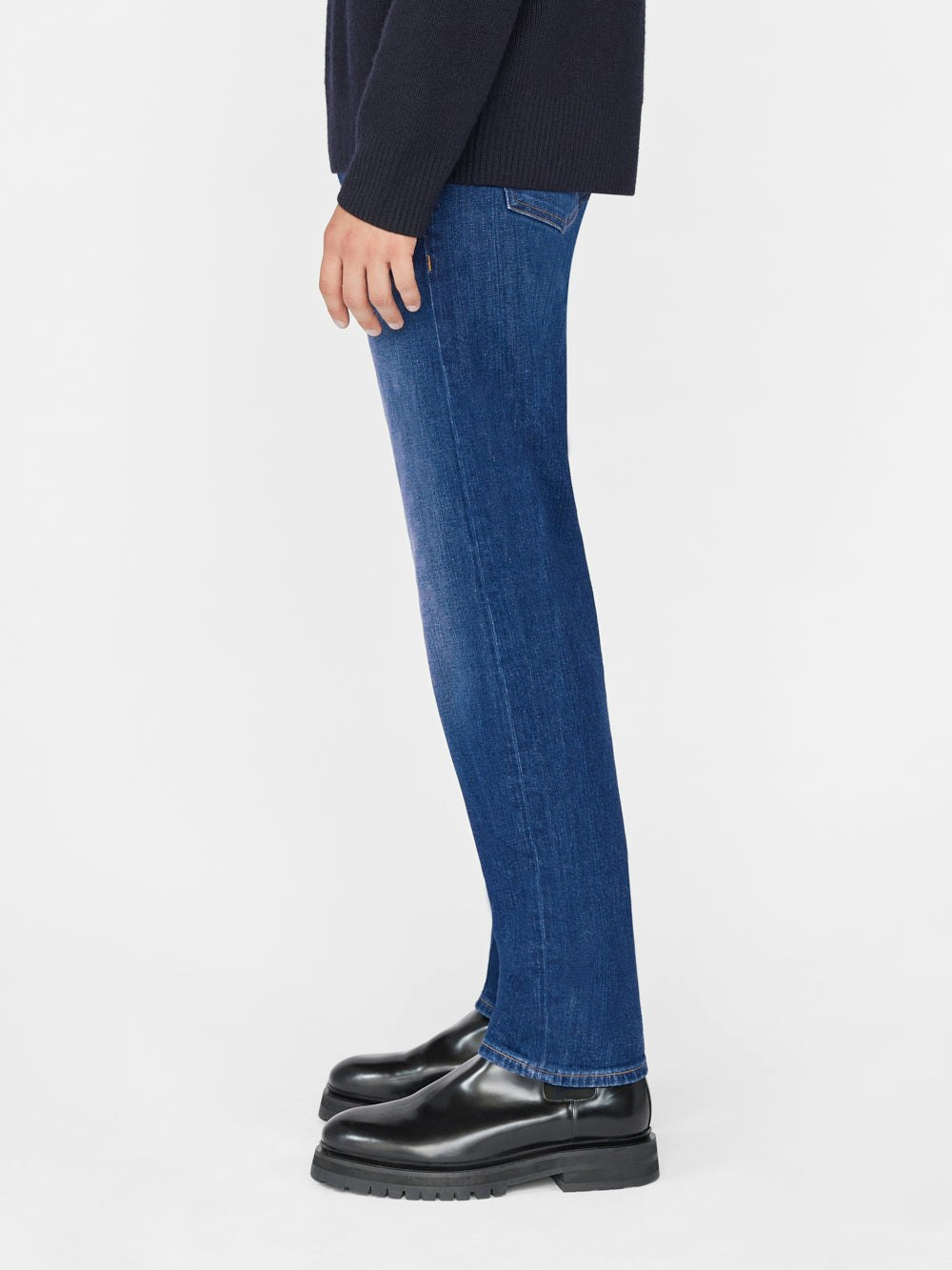 jeans side view alt:fit1